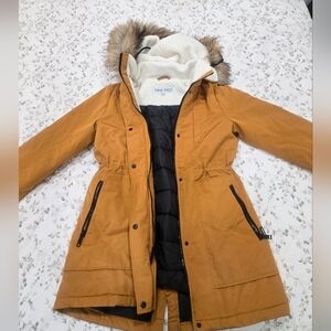 Nine West Women's Brown puffer coat with Faux Fur Trim